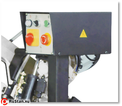 Особенностью станка BSM-170 является, то что органы управления вынесены на отдельную панель. фото №2 Особенностью станка BSM-170 является, то что органы управления вынесены на отдельную панель. фото №2