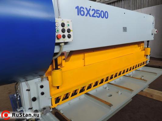 Механические гильотинные ножницы НЛ3424 (16х2500 мм) фото №4 Механические гильотинные ножницы НЛ3424 (16х2500 мм) фото №4