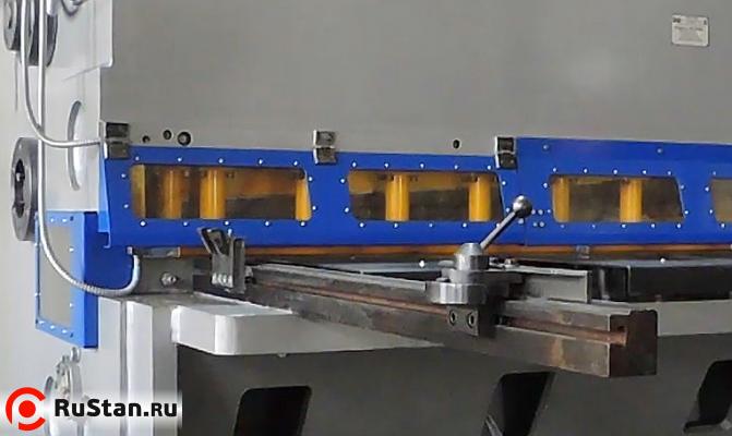 Гидравлические гильотинные ножницы НГ3429 фото №5 Гидравлические гильотинные ножницы НГ3429 фото №5