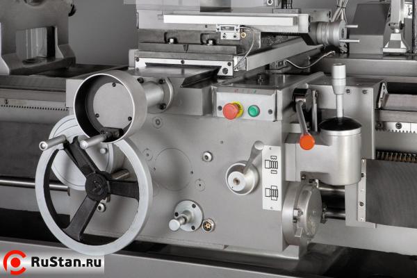 ET GH-31200 ZHD RFS Универсальный токарно-винторезный станок фото №5 ET GH-31200 ZHD RFS Универсальный токарно-винторезный станок фото №5