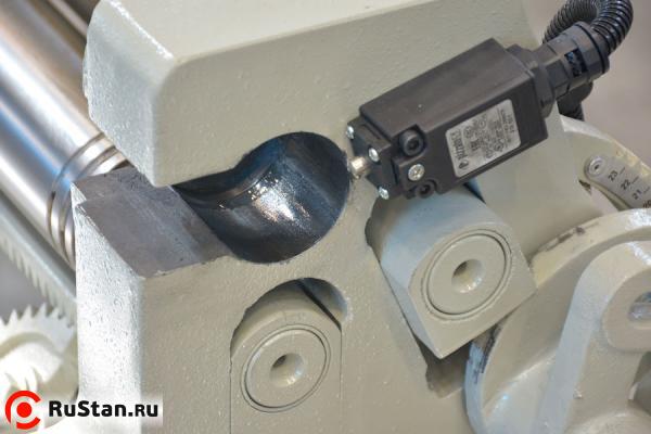 Вальцовочный станок электрический IR 1050x75 фото №4 Вальцы IR 1050x75 фото №4