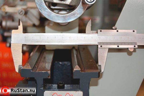 Рекордная в своем классе ширина чугунной станины 100 мм, что значительно увеличивает жесткость работы станка и влияет на точность обработки. фото №5 METAL MASTER MML 1830 фото №5