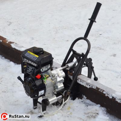 Станок портативный рельсосверлильный МРС-БК с бензиновым двигателем фото №4 Станок рельсосверлильный МРС-БК фото №4