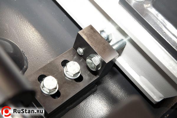 Станок ленточнопильный автоматический двухколонный Pilous ARG 300 DCT CF-NC AUTOMAT фото №11 Pilous ARG 300 DCT CF-NC AUTOMAT фото №11