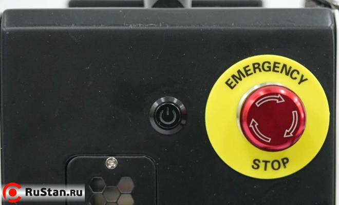 Ручной аппарат лазерной очистки металла от ржавчины и краски RAPTOR F50W фото №7 RAPTOR F50W фото №7